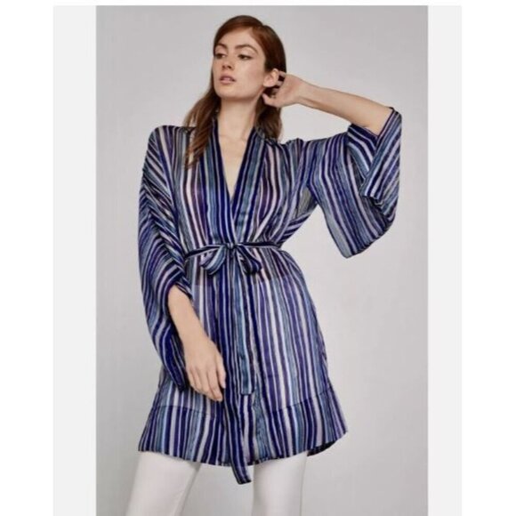NWT BCBG MAXAZRIA LIGHT STRIPE MINI WRAP JACKET KIMONO COVER UP SIZE M / L $128 - Picture 1 of 16